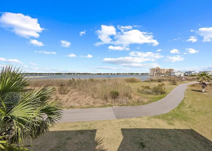 Holiday home Charming Steps To The & Little Lagoon! Gulf Shores